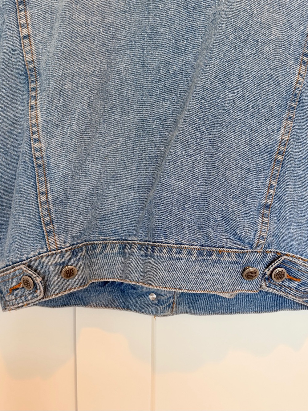 bill blass Light Blue Denim Jacket with Black Velvet Collar Label Detail - Picture 6 of 10